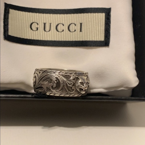 gucci cat head ring